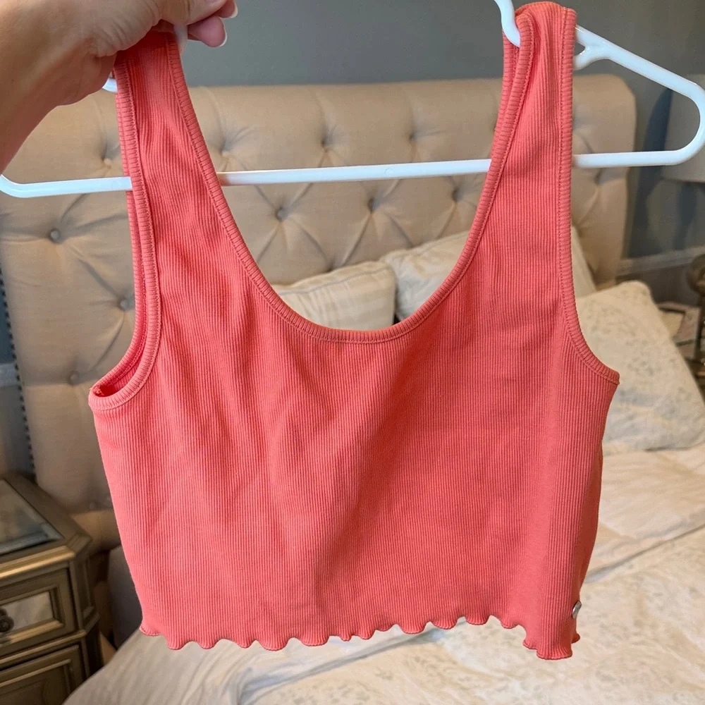 Pink Roxy Crop Top - Picture 2 of 4